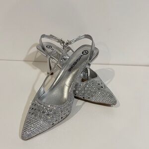 Wishbone Silver Glitter Heels